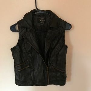 Textured Faux Leather Moto Vest